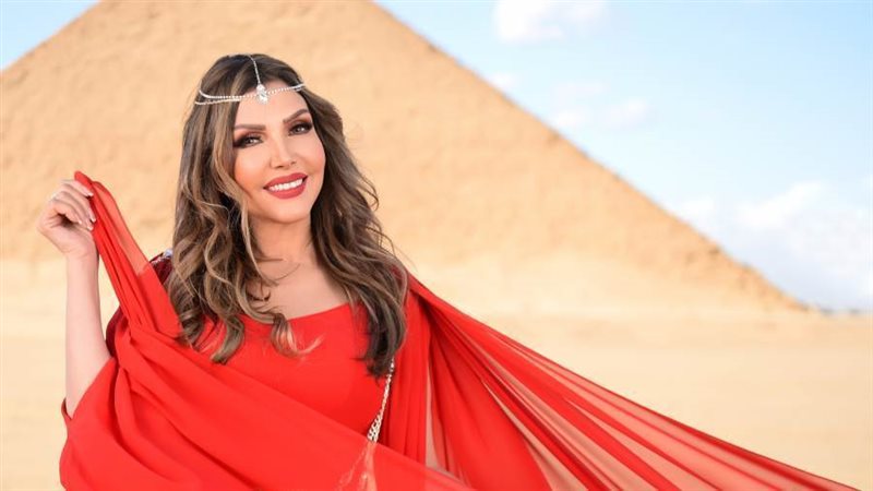 نادية مصطفى