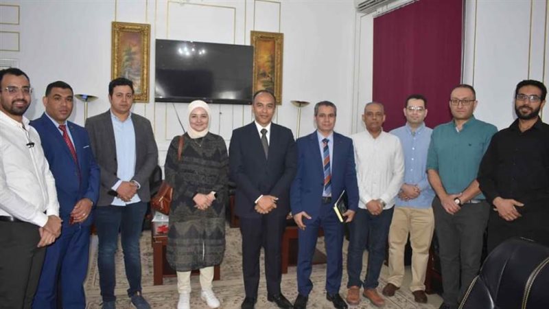 لجنة من جامعة المنيا