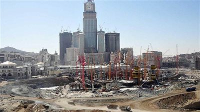 التوسعات السعودية المتعاقبة في المسجد الحرام وأثرها في استيعاب الأعداد المتزايدة من ضيوف الرحمن