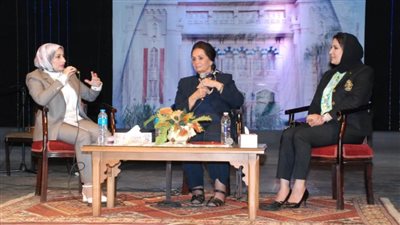 صالون ثقافي بعنوان 