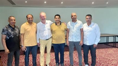 عاجل| رئيس أكبر شركات السياحة العالمية يشيد بالبنية التحتية والمشروعات القومية في مصر