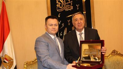 النائب العام الروسي في زيارة للمحكمة الدستورية العليا