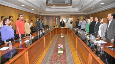 محافظ أسيوط يترأس مؤتمر التوعية بالمبادرة الوطنية للمشروعات الخضراء الذكية