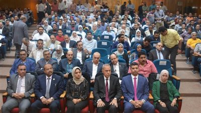 محافظ القليوبية يدشن مشروع انضمام 