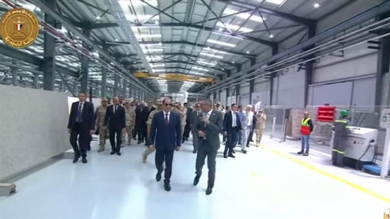 الرئيس السيسي يتفقد