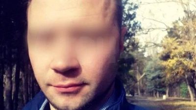 عاجل| خائن وغبي..