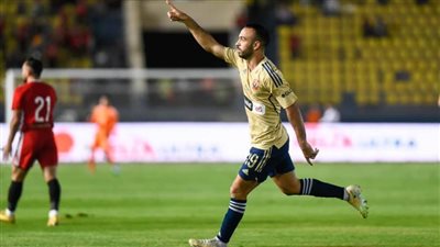 الأهلي يضرب طلائع الجيش بثنائية في الدوري