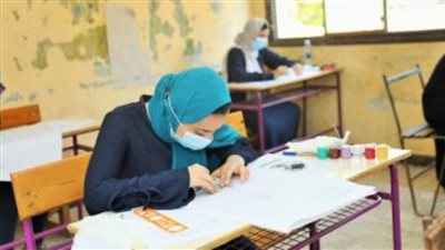 بدء الامتحانات التحريرية لدبلومات الشهادة الثانوية الفنية للعام الدراسى 2022 / 2023