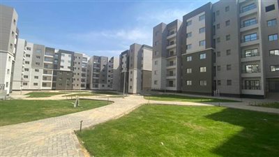   وضع اللمسات الأخيرة لـ3360 وحدة سكنية لتسليمها للمستحقين بمدينة العبور