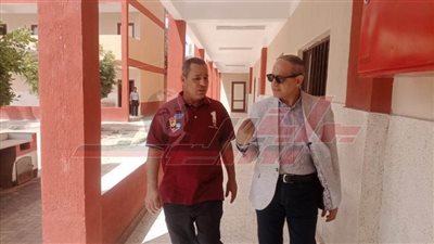وكيل تعليم كفر الشيخ يتفقد عددًا من اللجان امتحانات الدبلومات الفنية