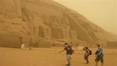 أسوان ترفع درجة الاستعداد وحالة الطوارئ بسبب عاصفة ترابية
