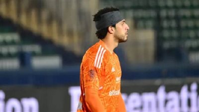 طبيب الأهلي يكشف عن موقف مصطفى شوبير بعد إصابته أمام طلائع الجيش