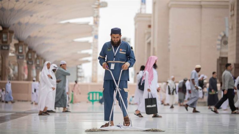 أعمال التطهير والتعقيم