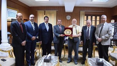 طبيب يتبرع بـ1.5 مليون جنيه لمستشفى بني سويف الجامعي