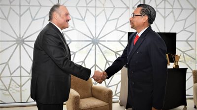 سفير المملكة لدى مصر يلتقي نظيره الإندونيسي