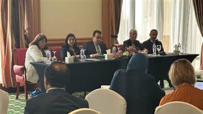 وزير الصحة يشارك في المنتدى الإقليمي للقبالة بشرم الشيخ