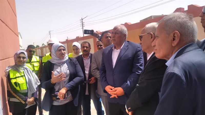 وزير التربيه التعليم..