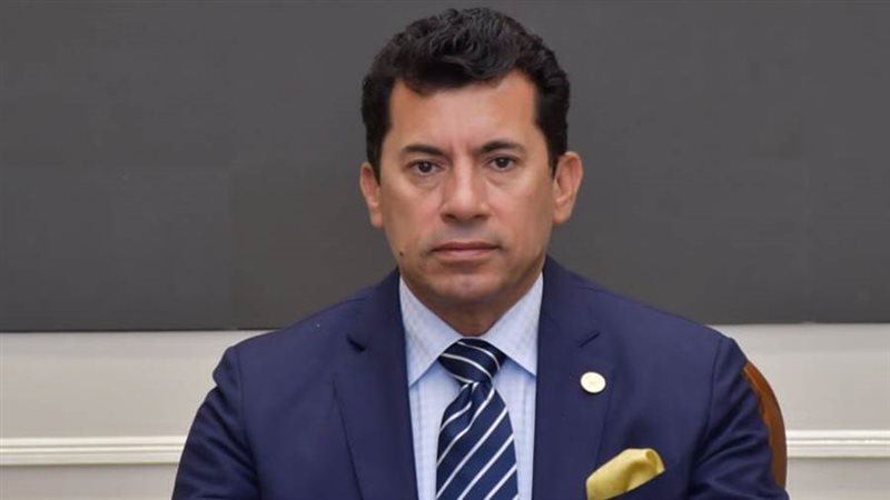 وزير الشباب والرياضة