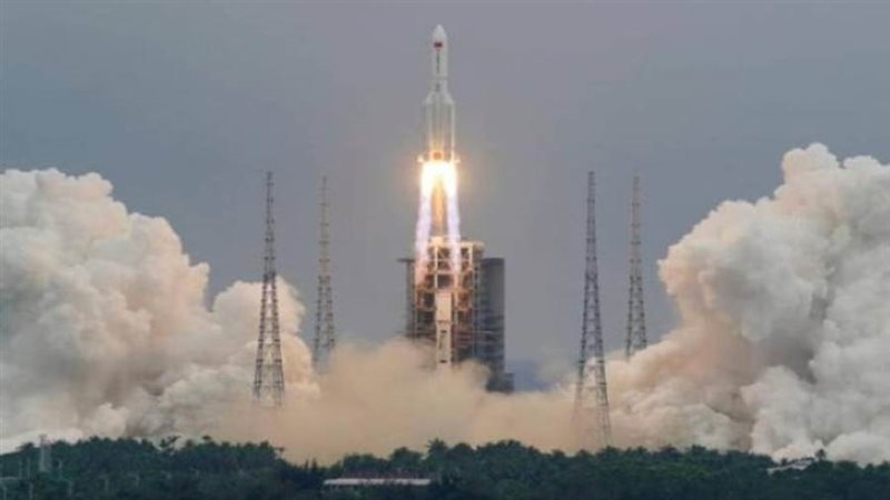 اطلاق قمر صناعي -