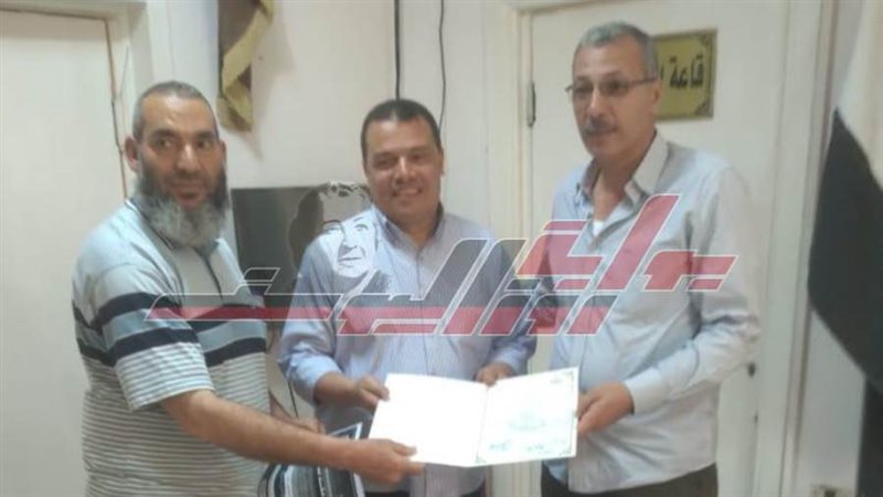 تسليم عقود التقنين