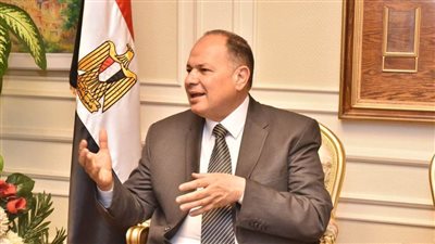 محافظ أسيوط يعلن خطة القوافل العلاجية المجانية خلال شهر يونيو بـ 6 مراكز 