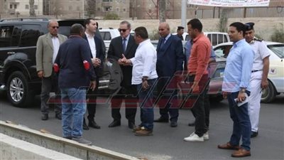 محافظ كفر الشيخ يتفقد المشروعات الخدمية وتوسعة الطرق ورصفها