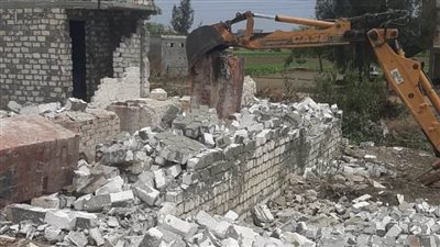 تنفيذ 48 قرار إزالة تعدٍ على الأراضي الزراعية وأملاك الدولة بالبحيرة