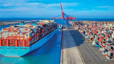 إعادة فتح موانئ السويس والزيتيات وانتظام الحركة الملاحية بموانئ البحر الأحمر