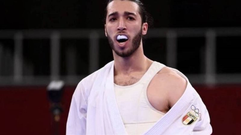 علي الصاوي بطل الكاراتيه