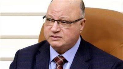 محافظ القاهرة: استمرار مراجعة اللوحات الإعلانية المثبتة على شاسيهات حفاظًا على حياة المواطنين