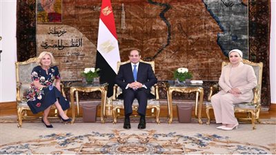 اتصال الرئيس السيسي مع أمير قطر واستقبال جيل بايدن بالقاهرة  يتصدران اهتمامات الصحف