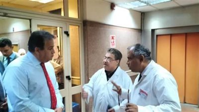  وزير الصحة يقرر صرف شهر مكافأة للعاملين بمستشفى القاهرة الفاطمية 