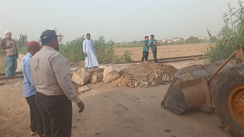 غلق 18 معبر مخالف