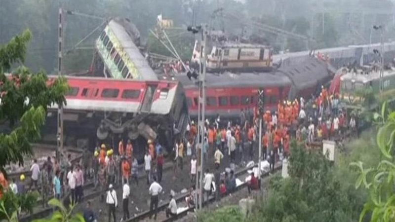 حادث قطارات الهند