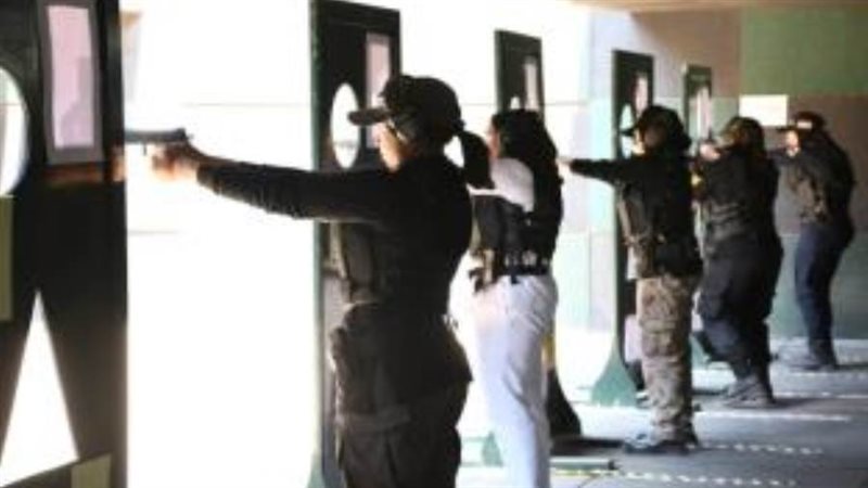 العنصر النسائي بأكاديمية