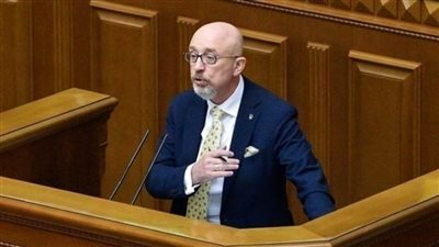 وزير الدفاع الأوكراني: مستعدون لقبول الصين كوسيط حال إجبار روسيا على سحب قواتها