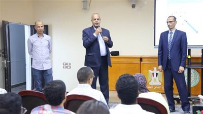 تعليم الخارجة ينظم مراجعات مجانية لطلاب الثانوية العامة وحضور مكثف للطلاب