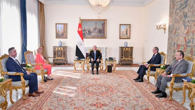 الرئيس السيسي يستقبل