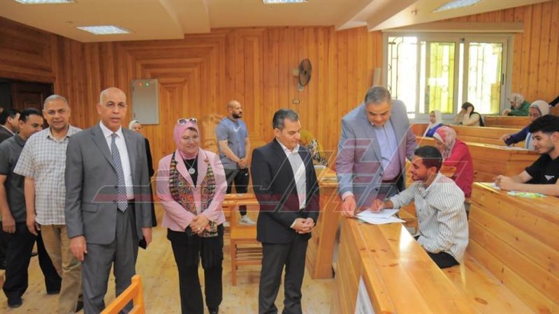 جولة رئيس الجامعة