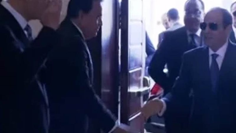 الرئيس السيسي يصل