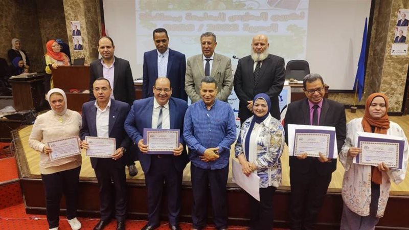 تعليم البحيرة تحصد