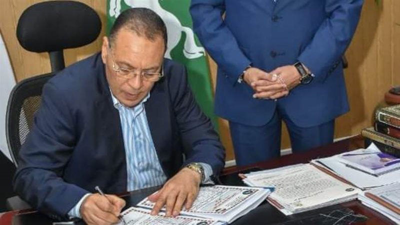 محافظ الشرقية يعتمد