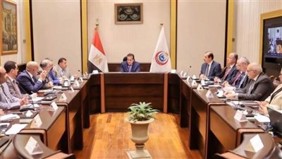 وزير الصحة يوجه بسرعة الانتهاء من وضع خطة التأمين الطبي لعيد الأضحى المبارك