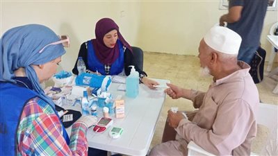 الشباب والرياضة تنظم قافلة طبية بالواحات البحرية