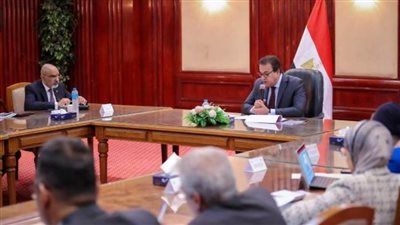 وزير الصحة يطلع على خطة التأمين الطبية للمدن الساحلية في صيف 2023