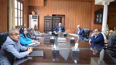 رئيس جامعة بني سويف يترأس عددا من الاجتماعات