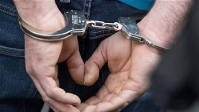 ضبط شخصين بالجيزة لقيامهما بالنصب على المواطنين بدعوى تسفيرهم للعمل بالخارج