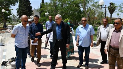 رئيس جامعة القناة يتابع الإنشاءات داخل الحرم الجامعي 