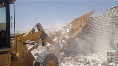 إزالة ٢٥حالة تعدٍ ببني مزار بالمنيا ضمن أعمال الموجة 21