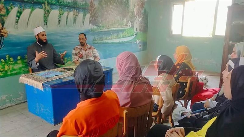 خلال الندوة